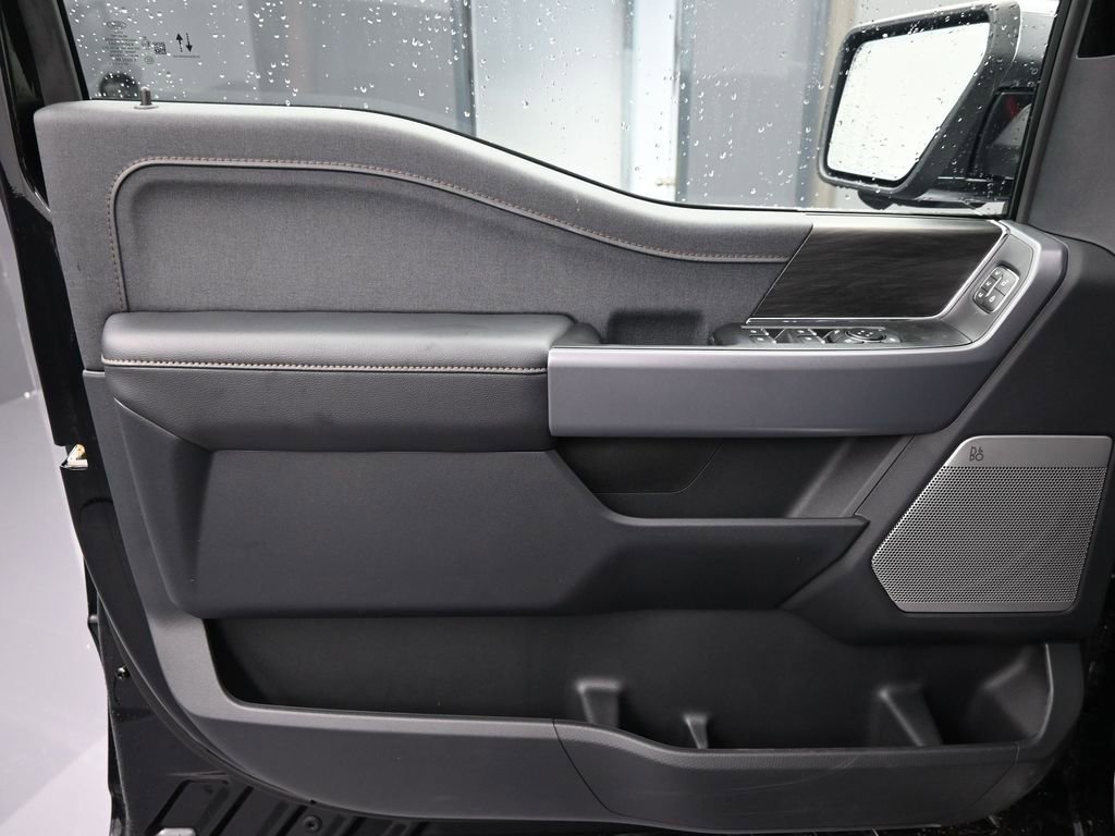 New 2025 Ford F150 Lariat image 25