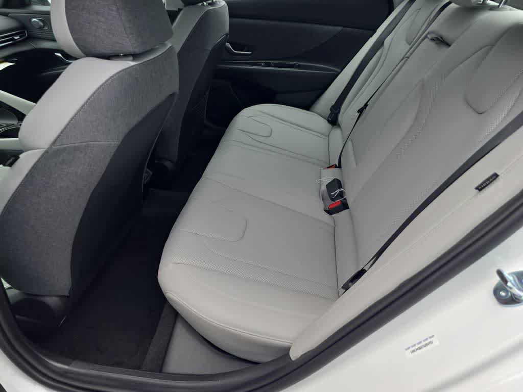 New 2026 Hyundai Elantra Limited FWD image 21
