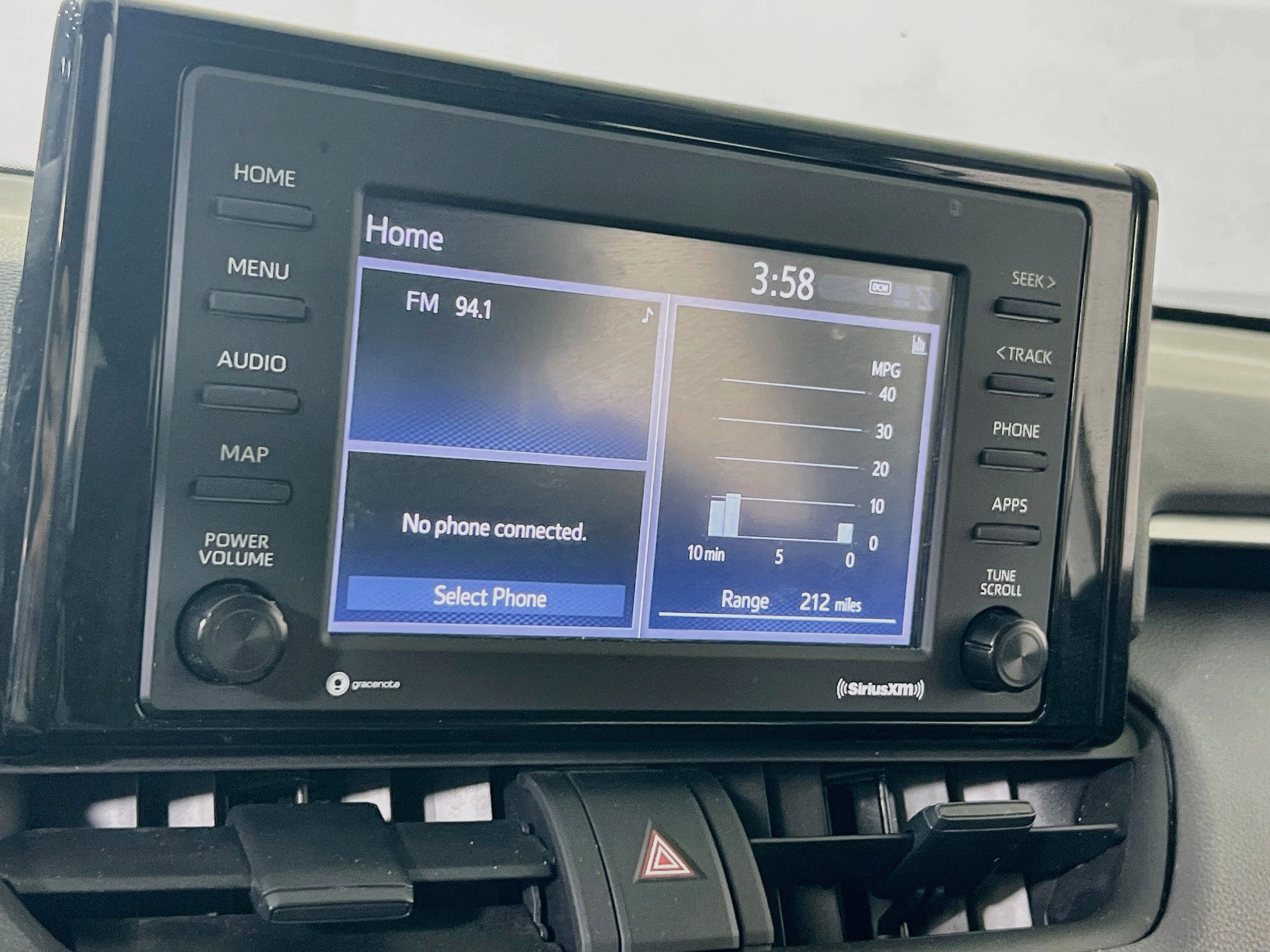 Used 2022 Toyota RAV4 XLE w/ Convenience Package AWD/4WD image 14