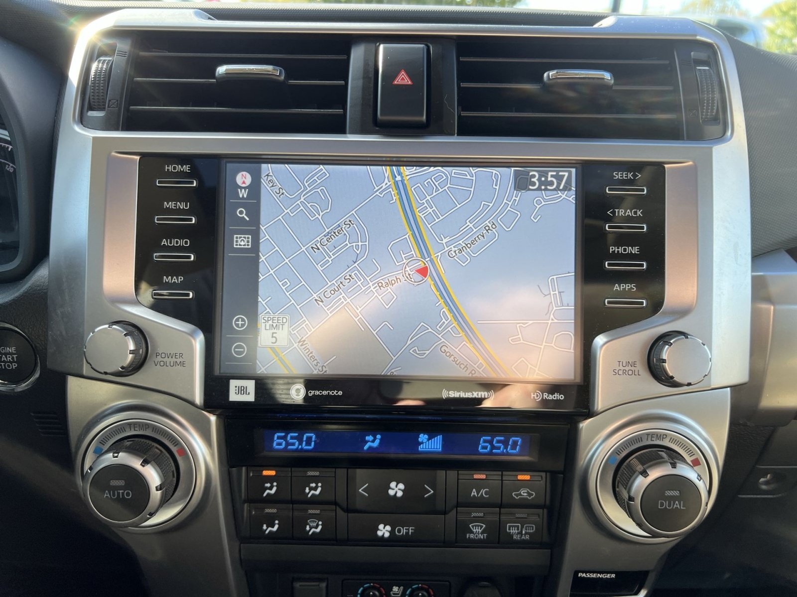 Used 2022 Toyota 4Runner Limited AWD/4WD image 20