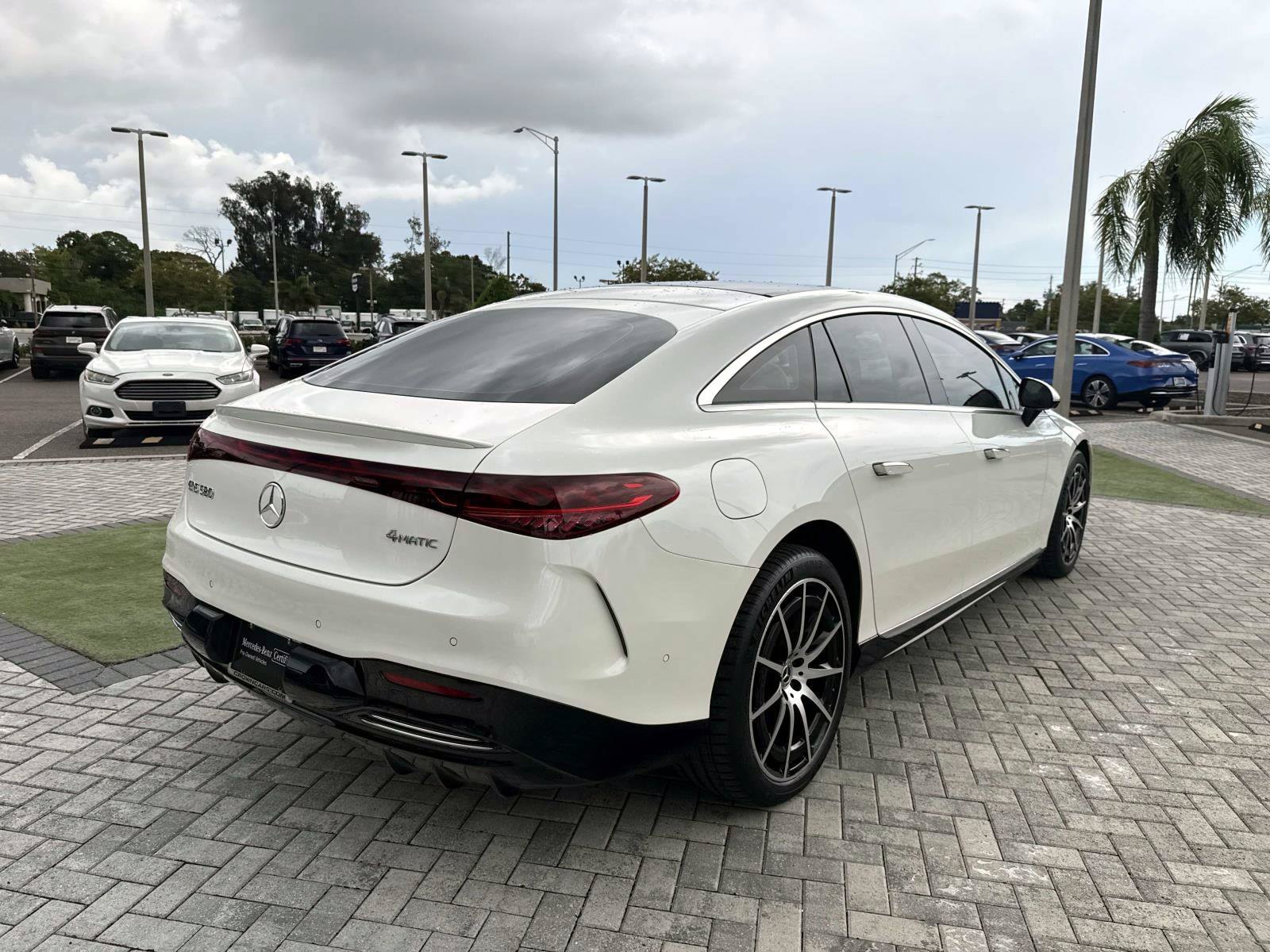 Certified 2023 Mercedes-Benz EQS 580 4MATIC Sedan image 5