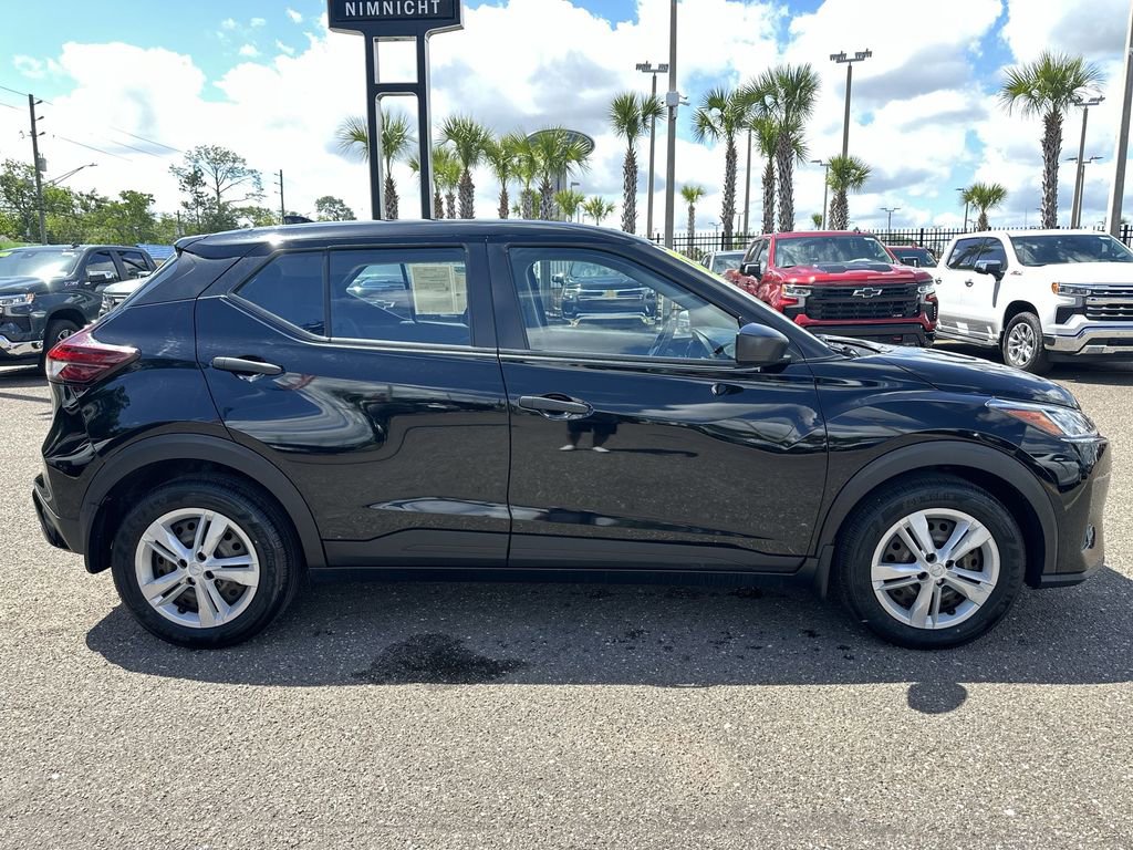 Used 2023 Nissan Kicks S FWD image 17