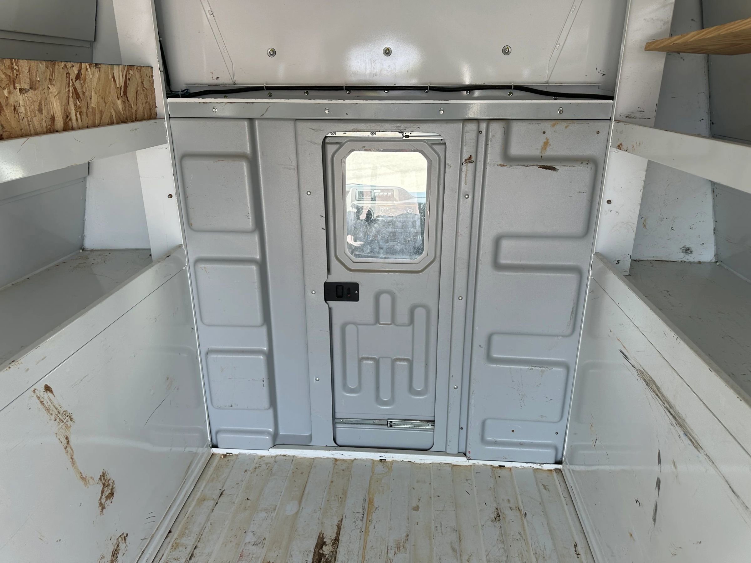 Used 2024 Ford E-450 and Econoline 450 Super Duty w/ Power Windows & Locks Group image 15