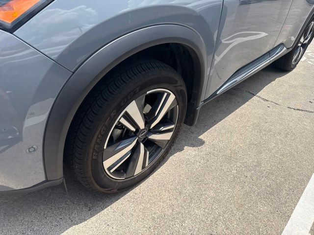 Used 2023 Nissan Rogue SL w/ SL Premium Package FWD image 3
