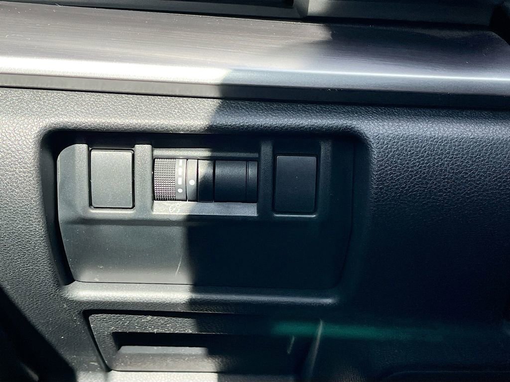 Used 2024 Subaru Impreza 2.0i Sport image 10