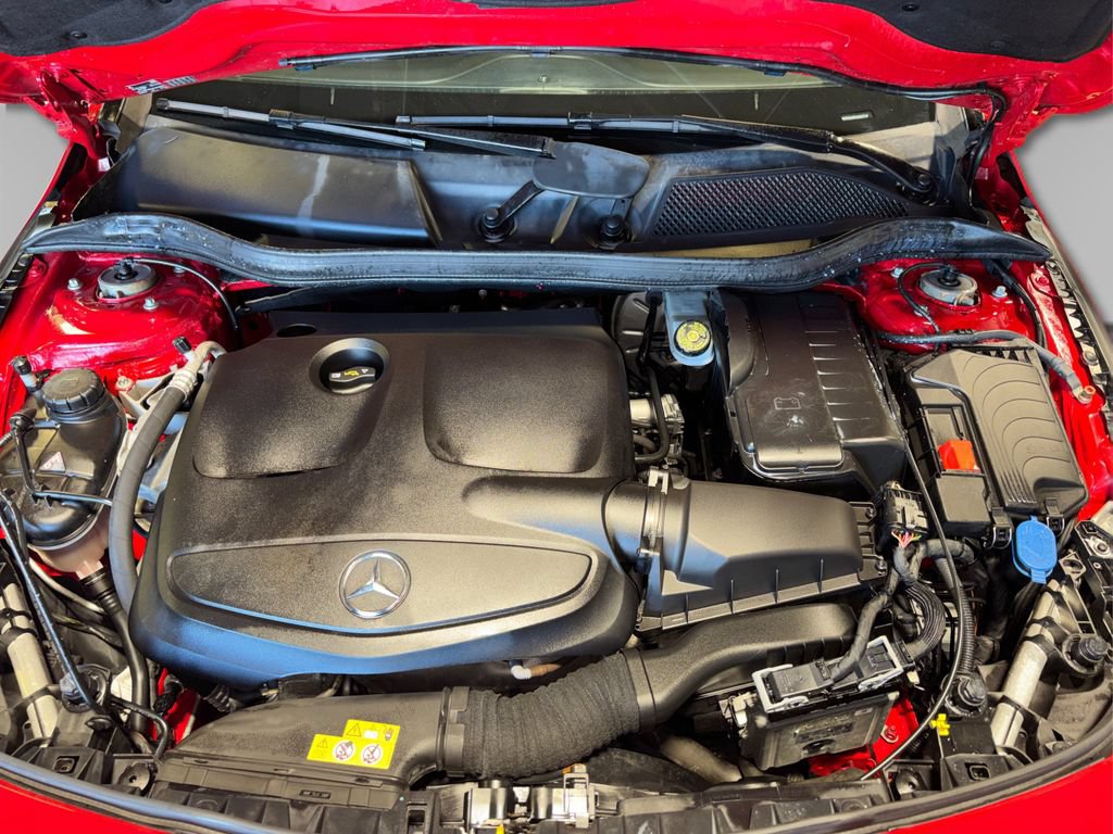 Used 2018 Mercedes-Benz CLA 250 4MATIC image 17