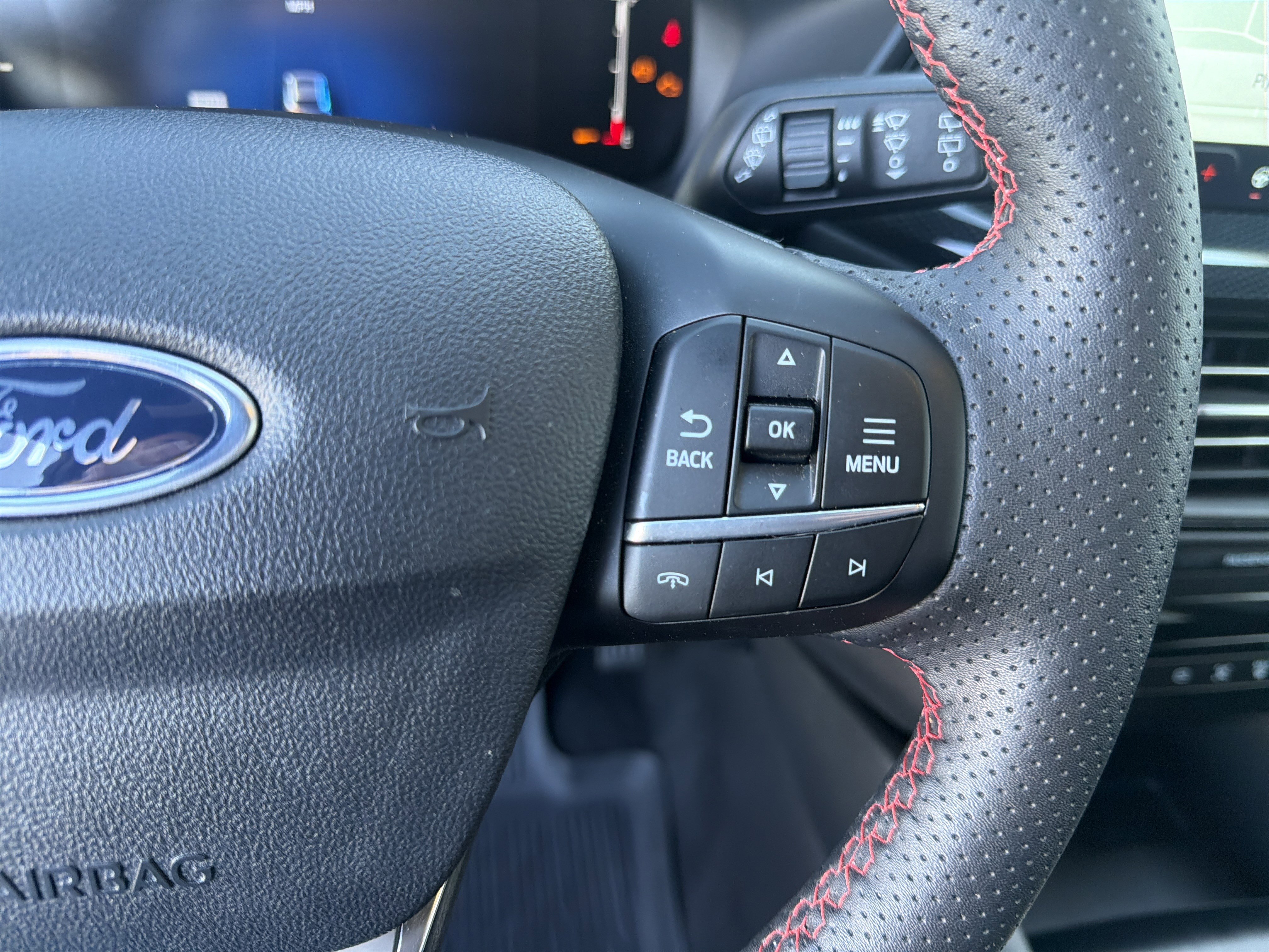 Used 2025 Ford Escape ST-Line Elite w/ Tech Pack #1 image 31