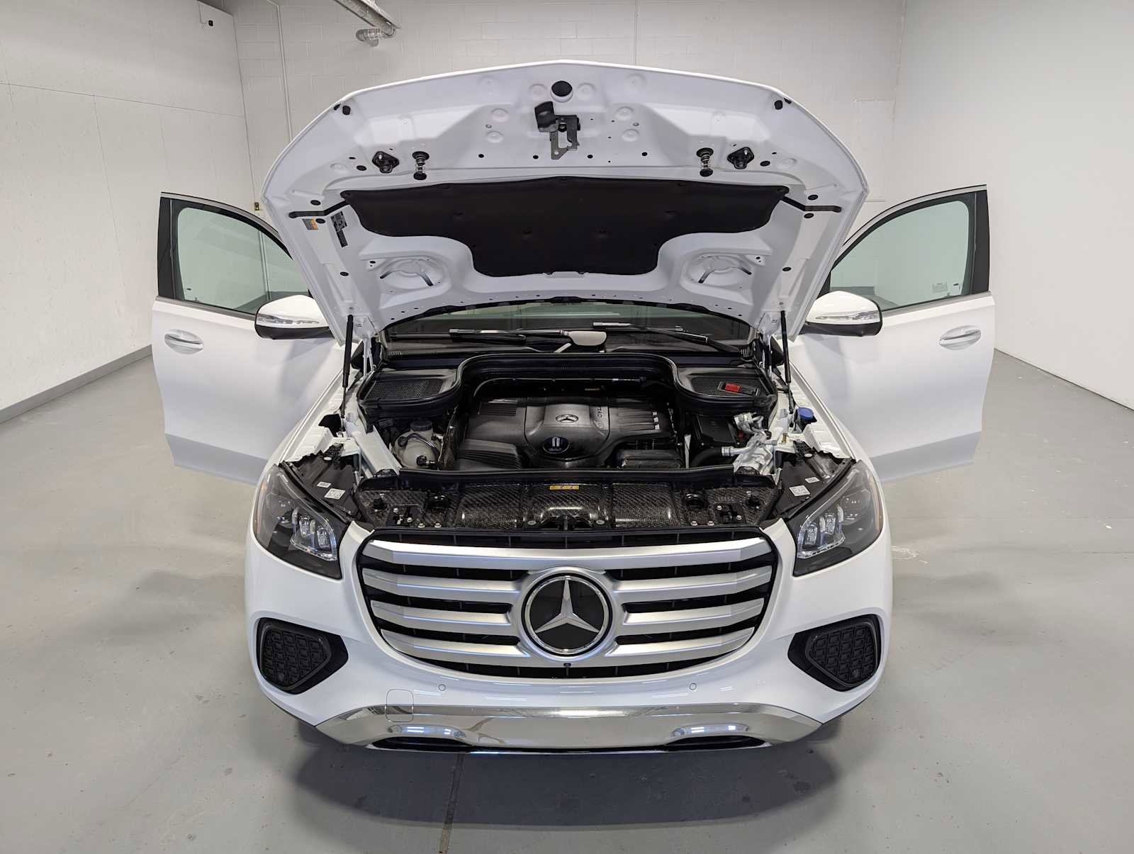 Certified 2026 Mercedes-Benz GLS 450 4MATIC image 13