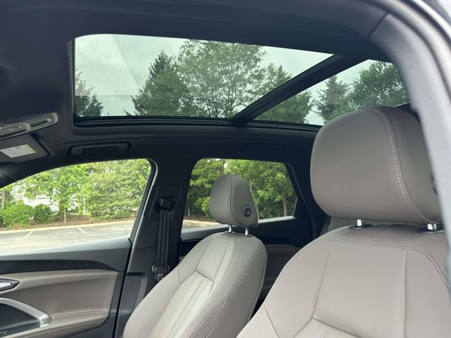 Used 2025 Audi Q5 Premium w/ Convenience Package AWD/4WD image 23