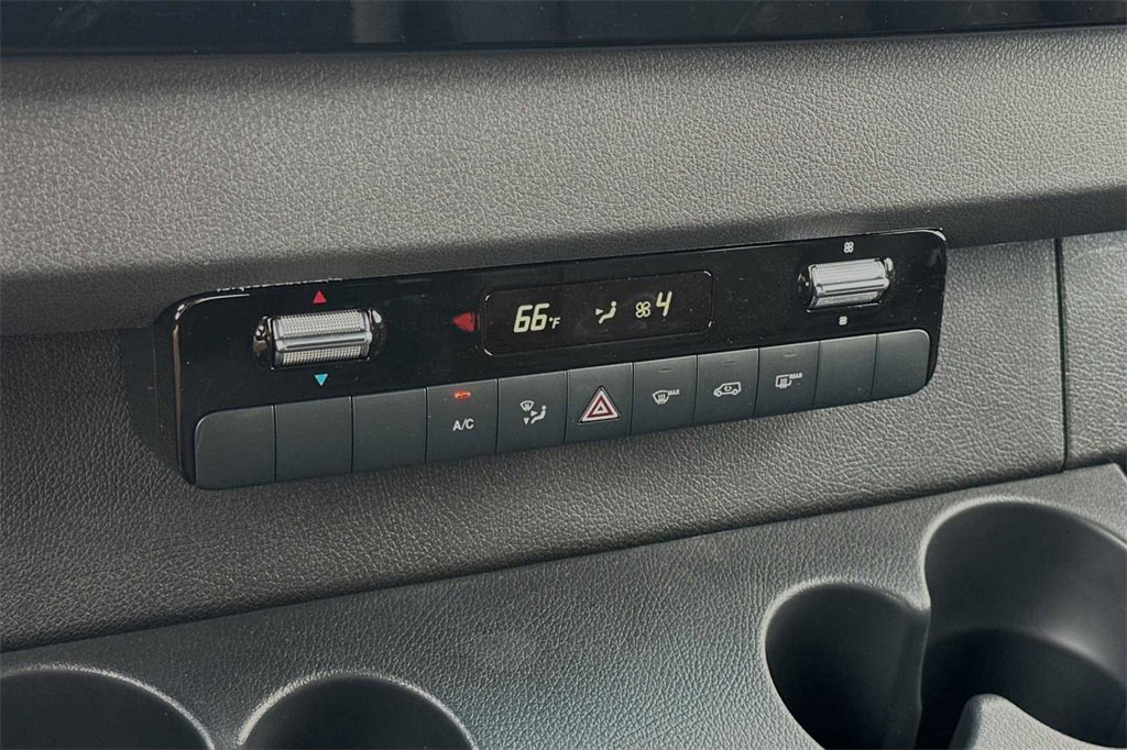 Used 2024 Mercedes-Benz Sprinter 144 Cargo image 21