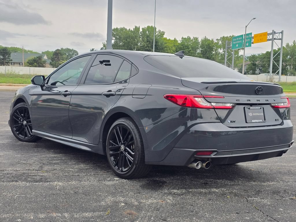 Used 2025 Toyota Camry SE FWD image 13