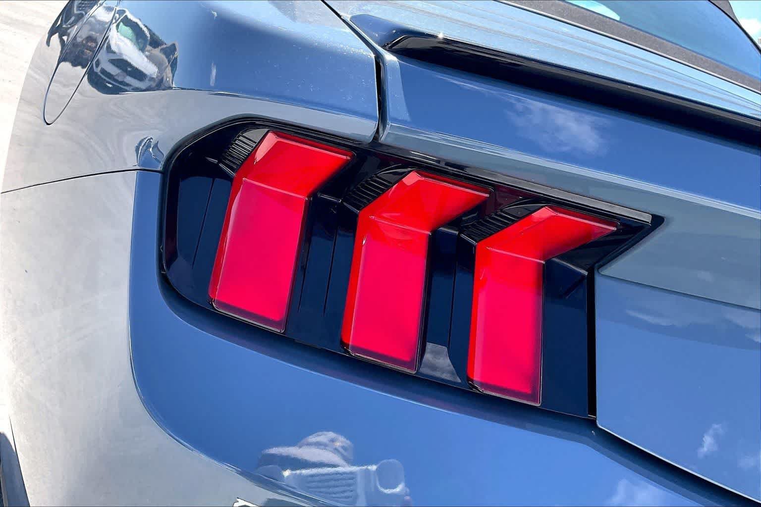 Used 2024 Ford Mustang GT Premium RWD image 31