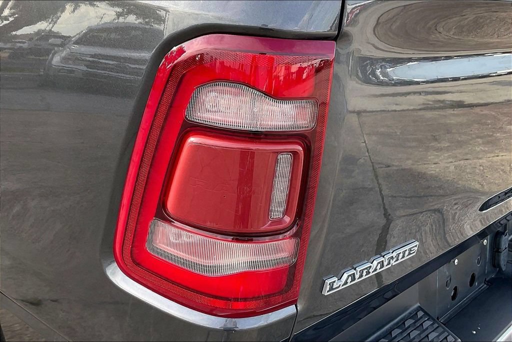 Used 2022 RAM 1500 Laramie AWD/4WD image 19