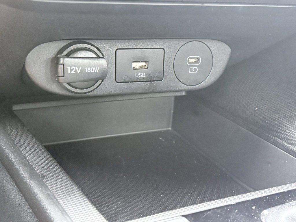 Certified 2024 Hyundai Elantra SEL image 16