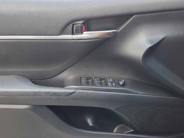 Used 2024 Toyota Camry SE FWD image 16