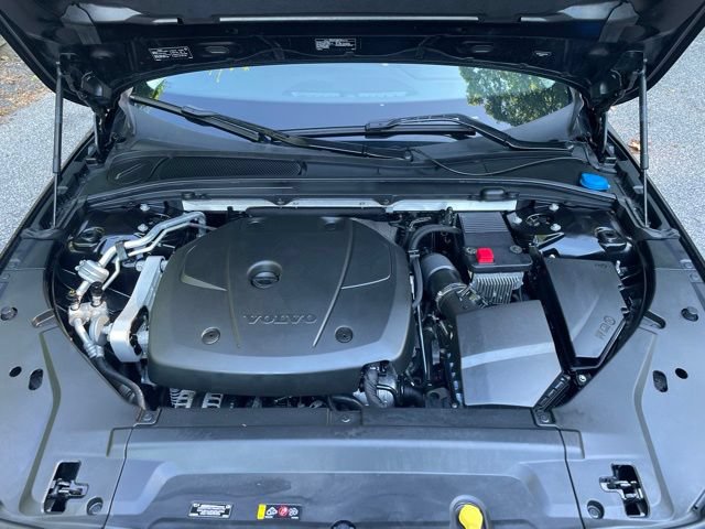 Used 2017 Volvo S90 T5 Momentum w/ Protection Package FWD image 25
