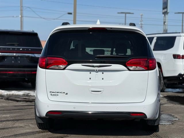 Used 2020 Chrysler Pacifica Touring w/ Advanced Safetytec Group image 34