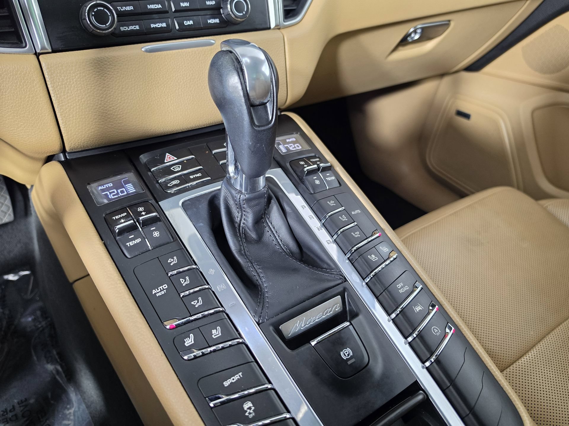 Used 2017 Porsche Macan S AWD/4WD image 28