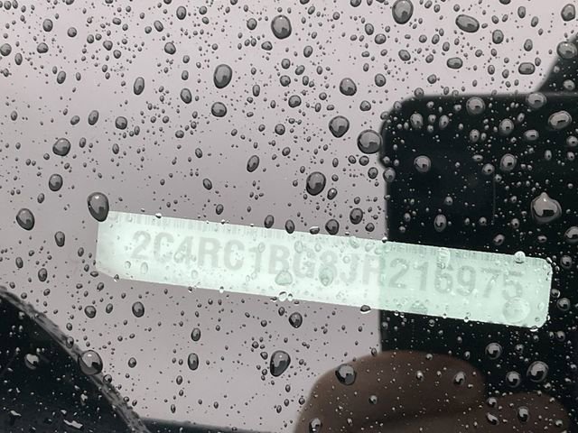 Used 2018 Chrysler Pacifica Touring-L image 36