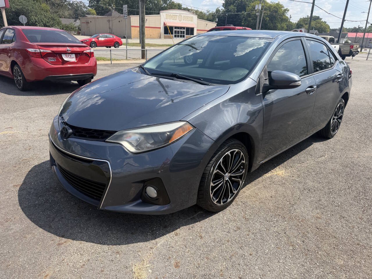 Used 2015 Toyota Corolla S FWD image 1