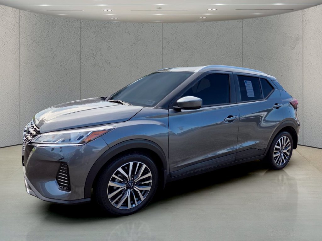Used 2024 Nissan Kicks SV