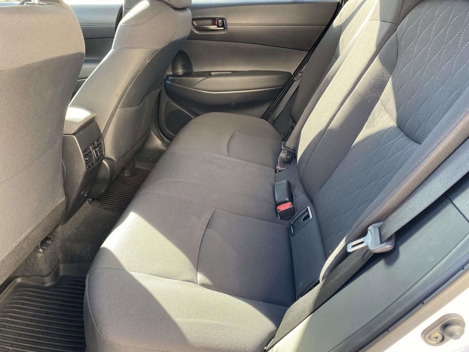 Used 2025 Toyota Corolla Cross LE FWD image 11
