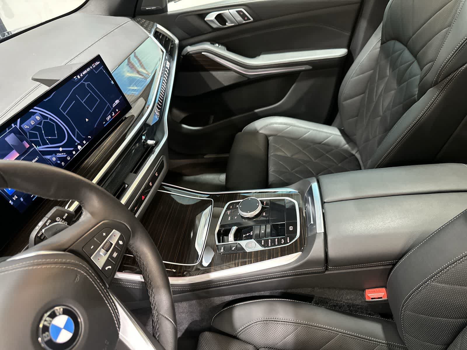 Used 2024 BMW X5 xDrive40i w/ Premium Package AWD/4WD image 28