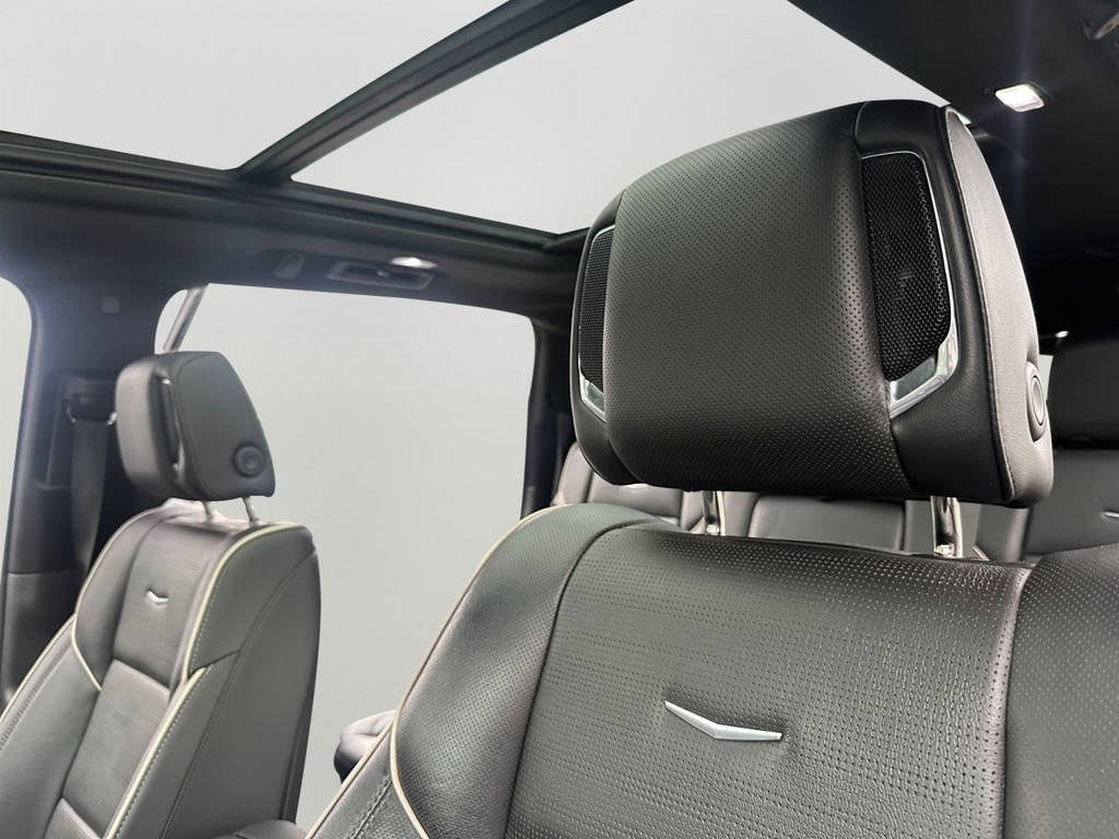 Used 2022 Cadillac Escalade ESV Premium Luxury image 24