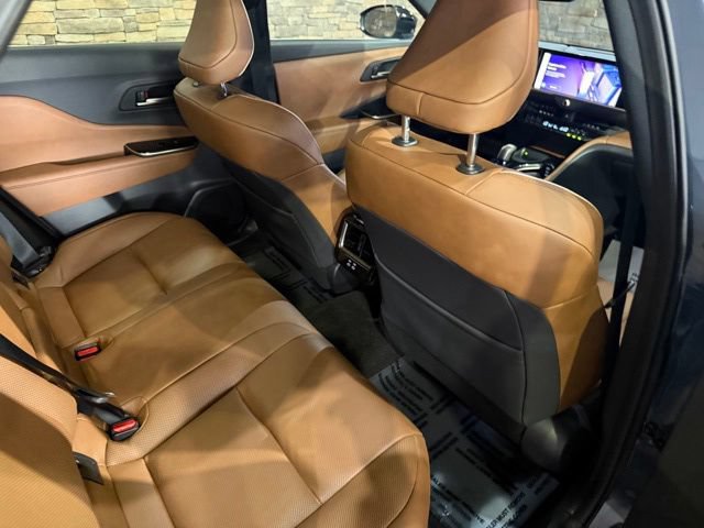 Used 2025 Toyota Crown Signia AWD/4WD image 33