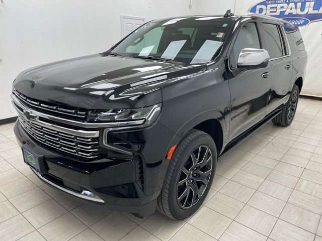Used 2023 Chevrolet Suburban Premier w/ Premium Package 2 AWD/4WD image 15