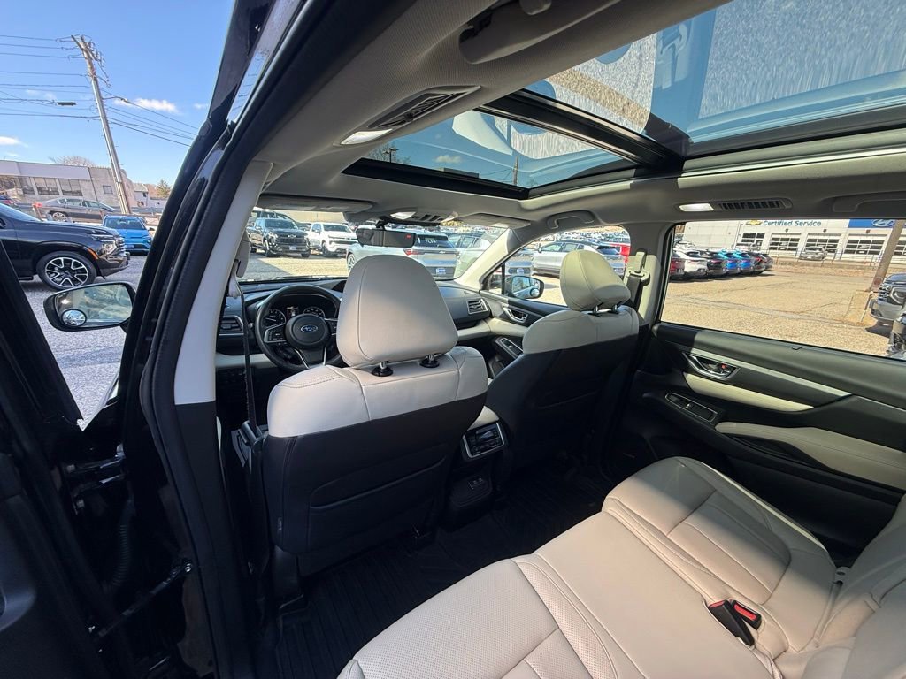 Used 2022 Subaru Ascent Limited w/ Technology Package image 17