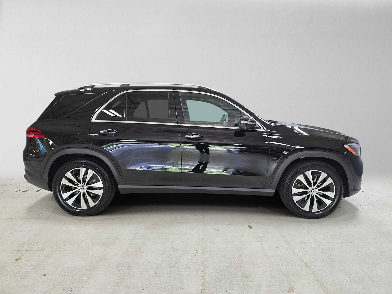 Certified 2026 Mercedes-Benz GLE 350 4MATIC image 3