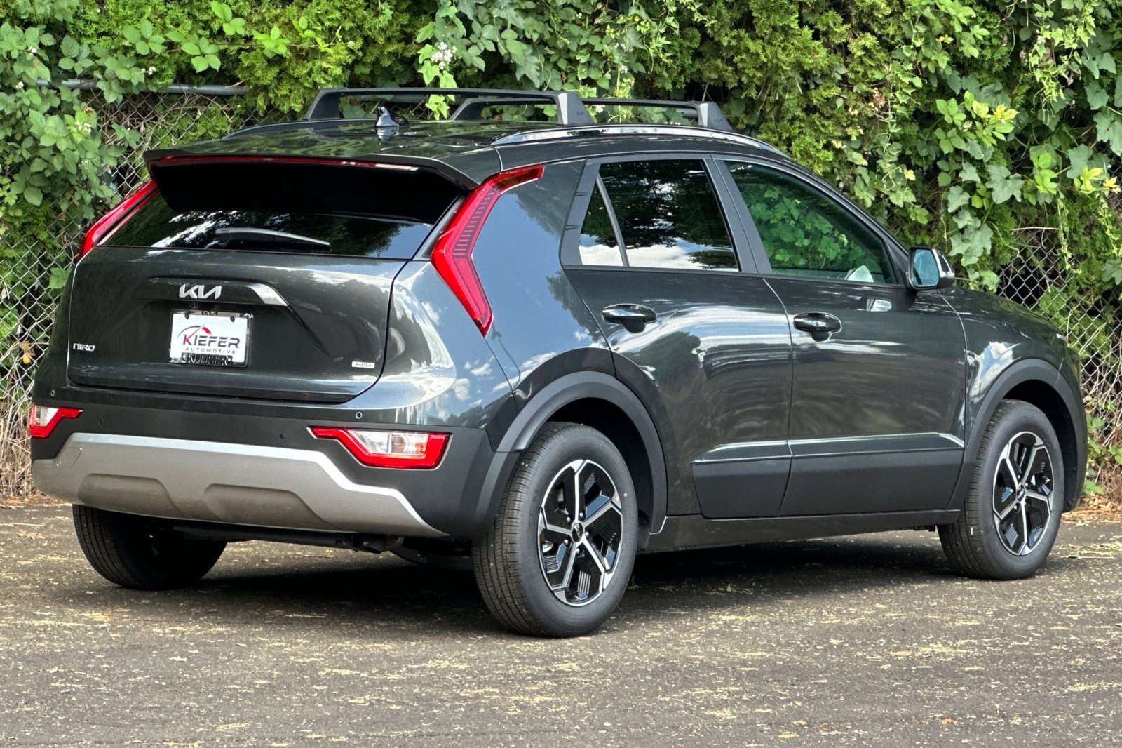 New 2025 Kia Niro EX image 3