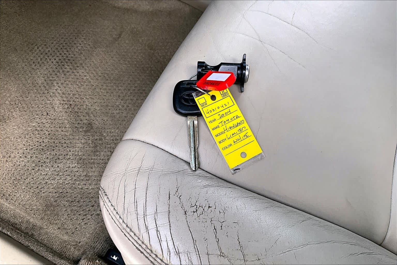 Used 2004 Toyota Highlander Limited FWD image 14