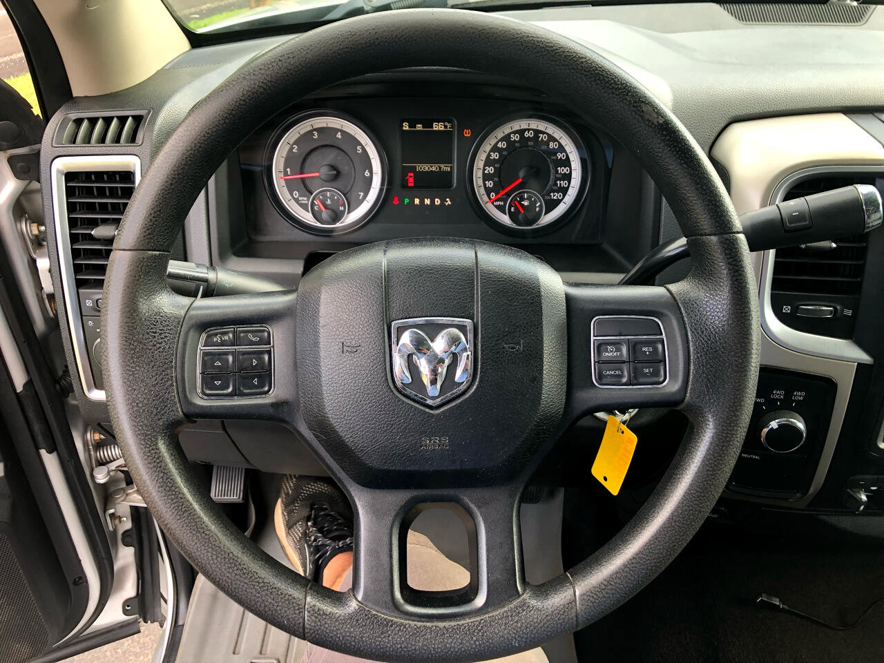 Used 2015 RAM 2500 SLT image 28