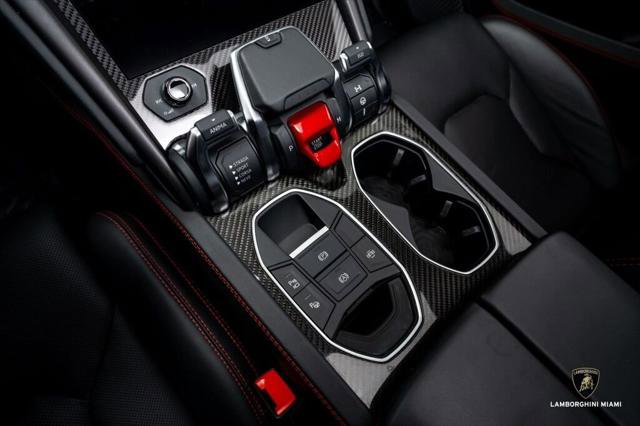 Used 2023 Lamborghini Urus S image 35