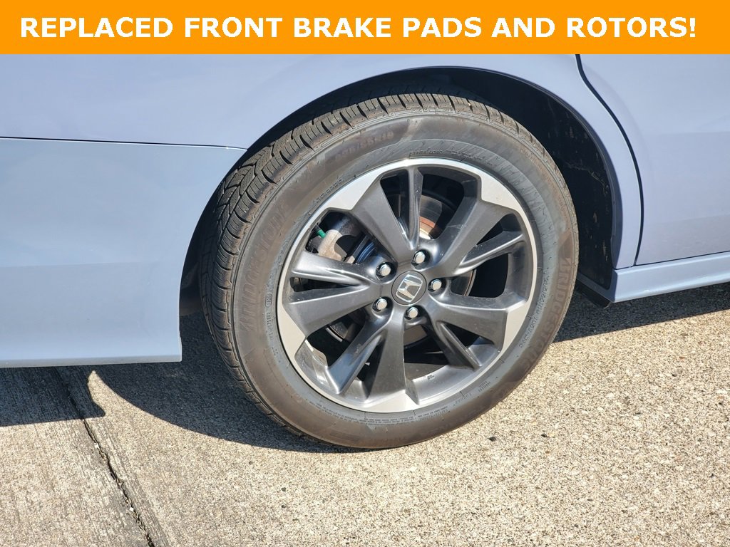 Used 2023 Honda Odyssey Elite image 4