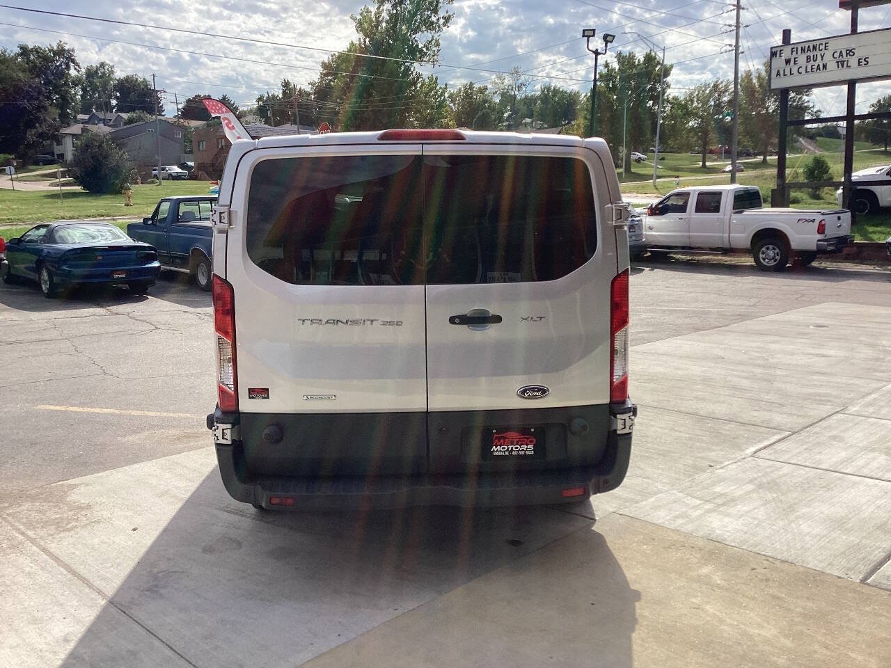 Used 2018 Ford Transit 350 XLT RWD image 5