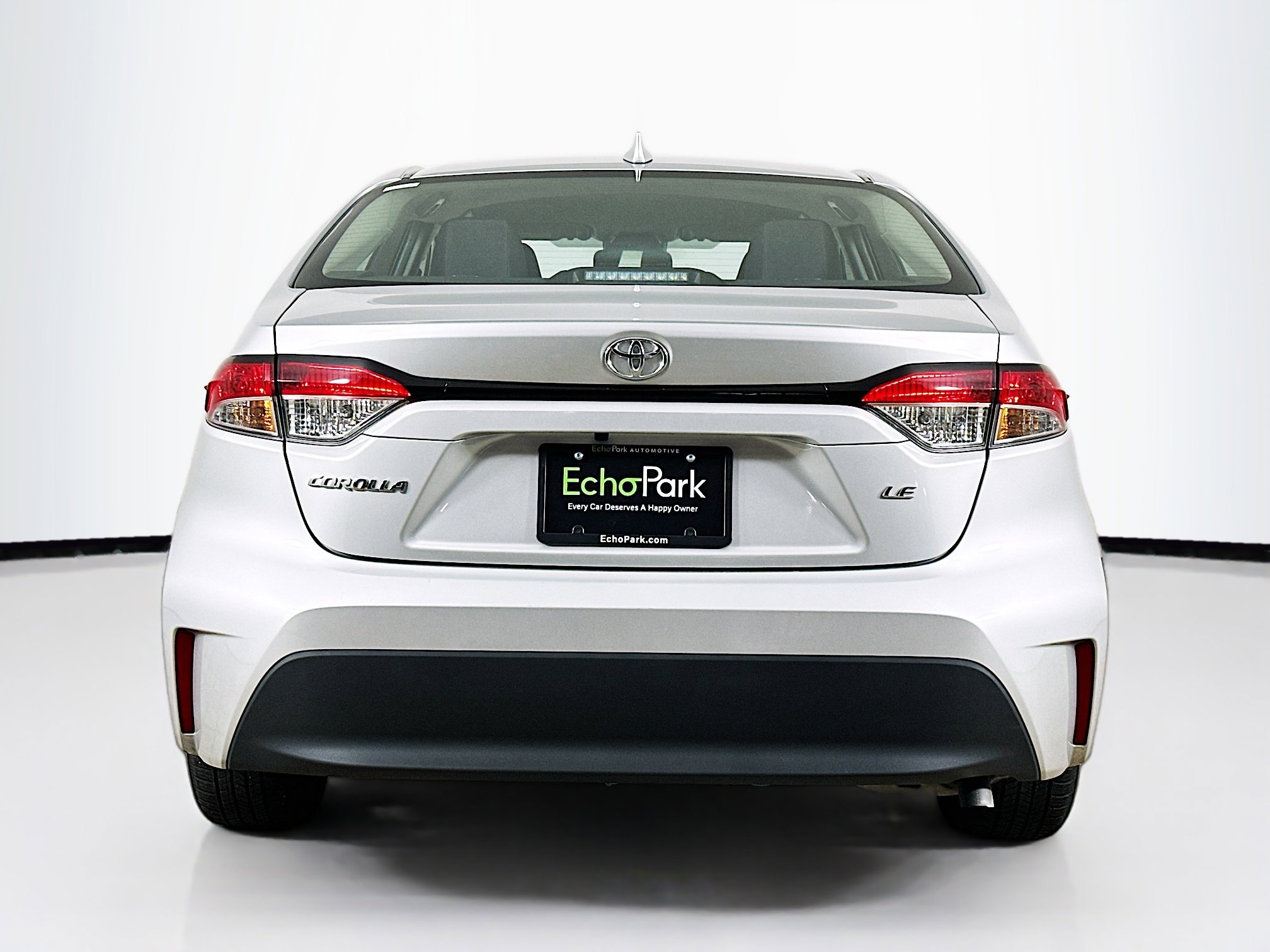 Used 2025 Toyota Corolla LE image 7