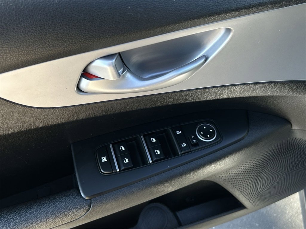 Used 2023 Kia Forte LXS image 20