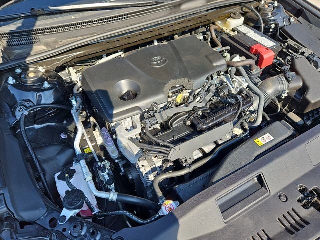 Used 2021 Toyota Camry XLE image 32