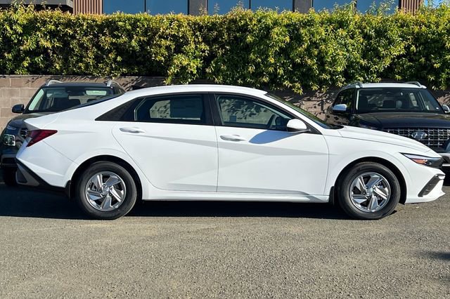 New 2026 Hyundai Elantra SE image 5