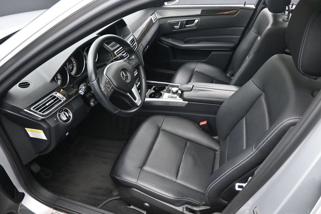 Used 2014 Mercedes-Benz E 250 BlueTEC Sedan image 14