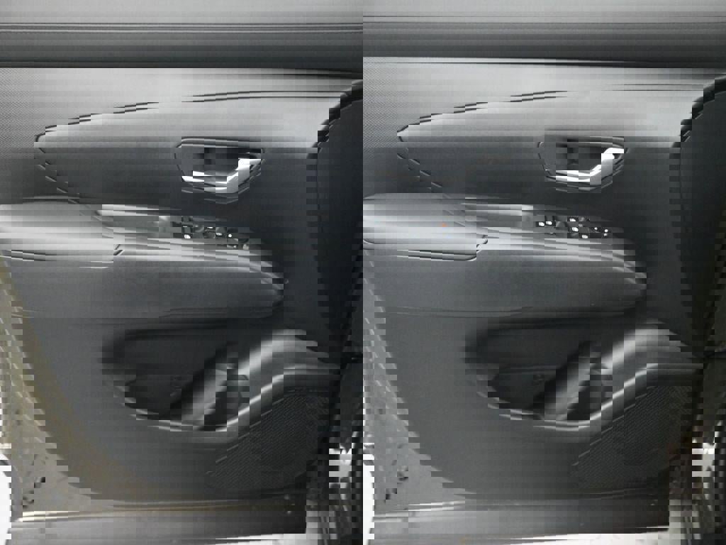 New 2026 Hyundai Tucson SE image 21