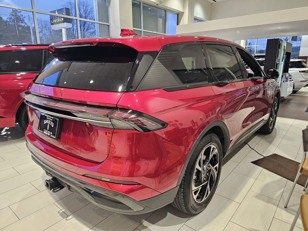 New 2025 Lincoln Nautilus Premier w/ Jet Appearance Package image 4