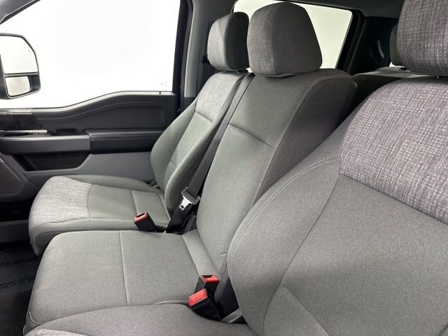 Used 2025 Ford F250 XLT w/ Black Appearance Package image 13