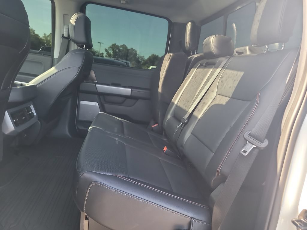 Used 2024 Ford F250 Lariat w/ Lariat Ultimate Package AWD/4WD image 13