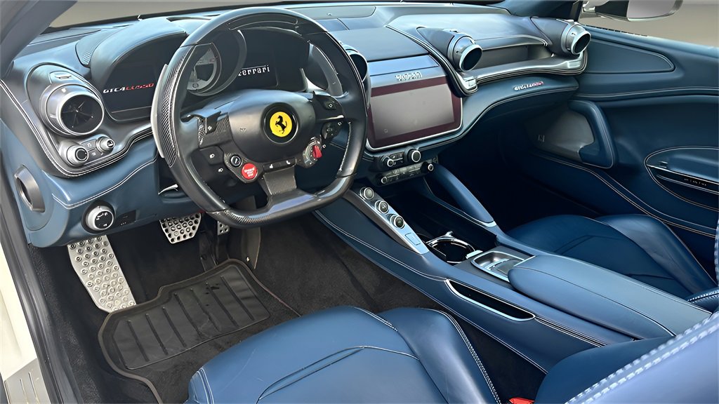 Used 2017 Ferrari GTC4Lusso image 11