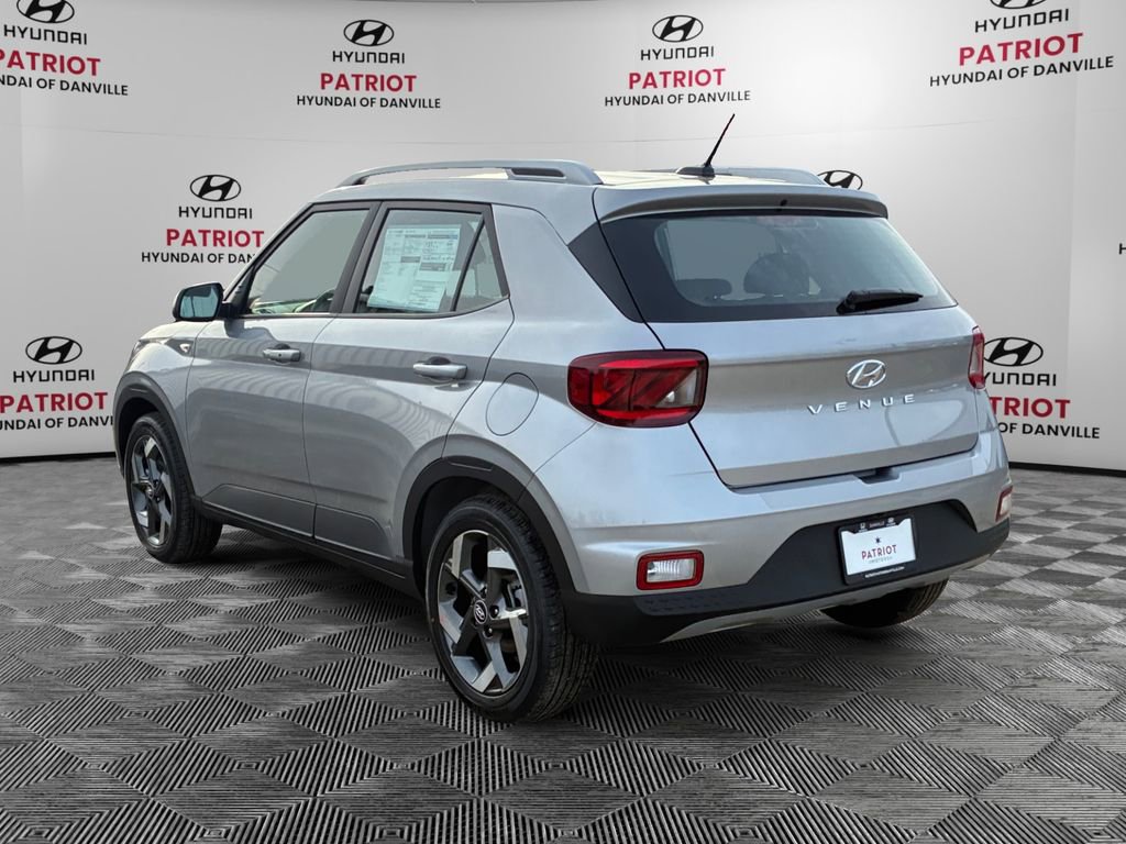 New 2026 Hyundai Venue SEL FWD image 5