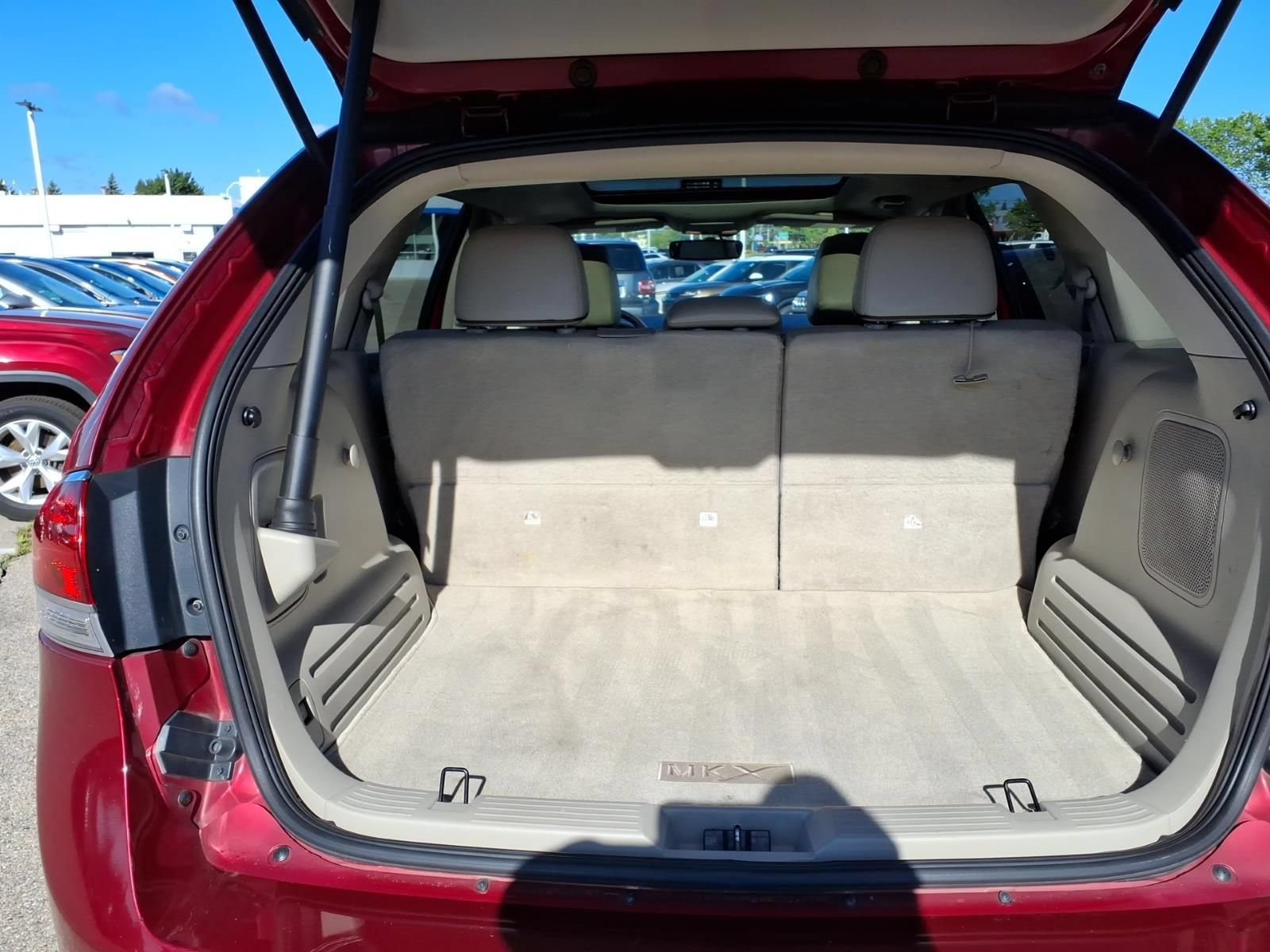 Used 2015 Lincoln MKX FWD w/ Equipment Group 101A image 8
